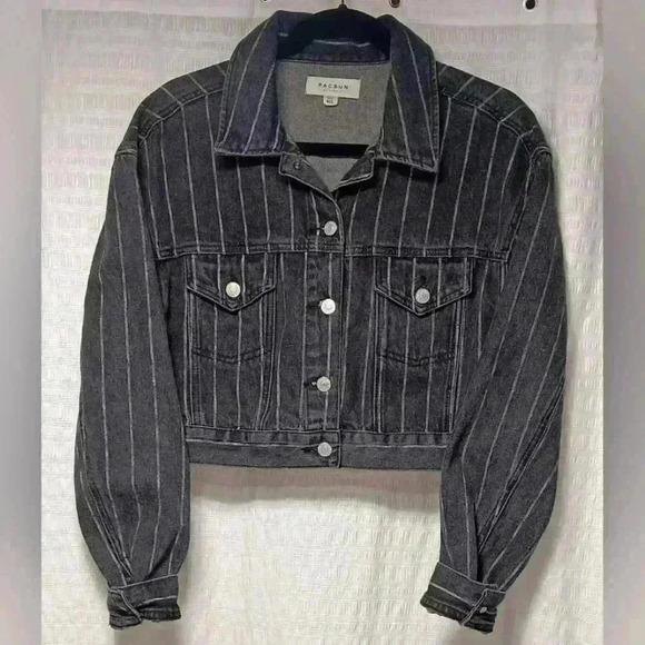 Pascun  crop jean jacket. Ladies size M/L - Picture 1 of 6